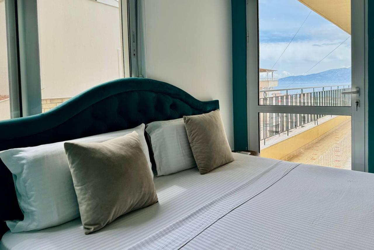 Colorful Sea View Apartment Саранда Экстерьер фото